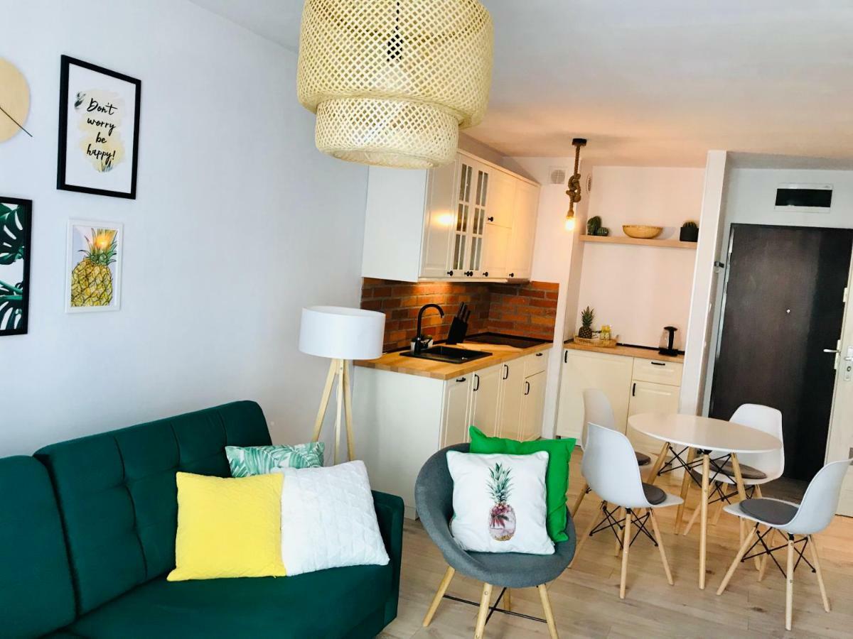 Pineapple Apartment Kolobrzeg Exterior photo