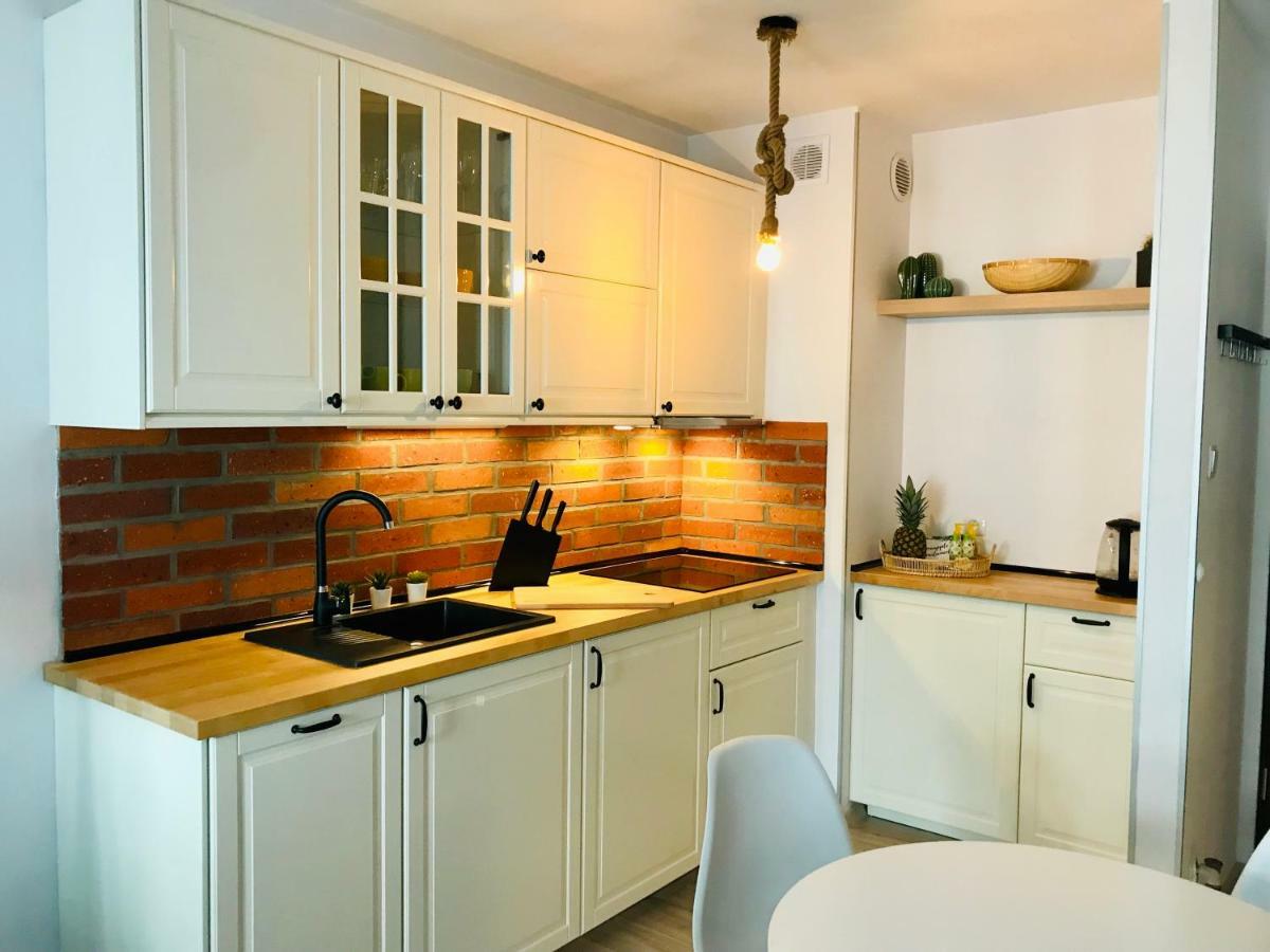 Pineapple Apartment Kolobrzeg Exterior photo